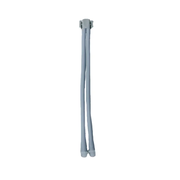 Tubo Accesorio Welch Allyn 2-SC con racor triple para medición de presión arterial en clínicas.